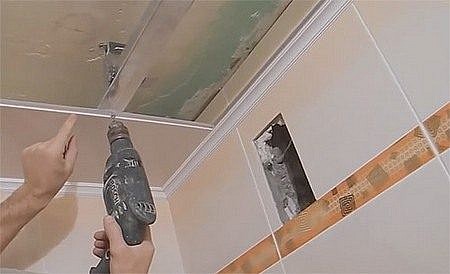 Монтаж панелей ПВХ Монтаж панелей ПВХ